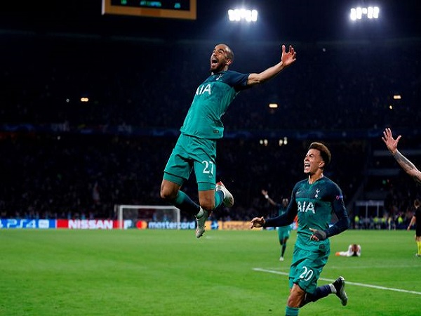 Tottenham ký hợp đồng mới với 'chìa khóa Champions League'