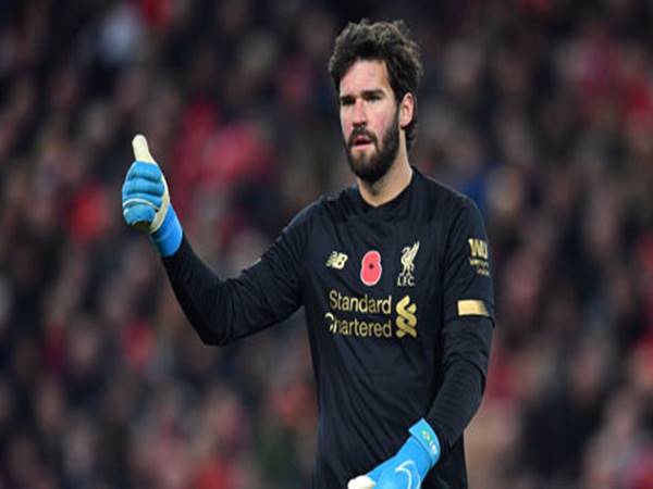 Mối lương duyên Liverpool - Alisson