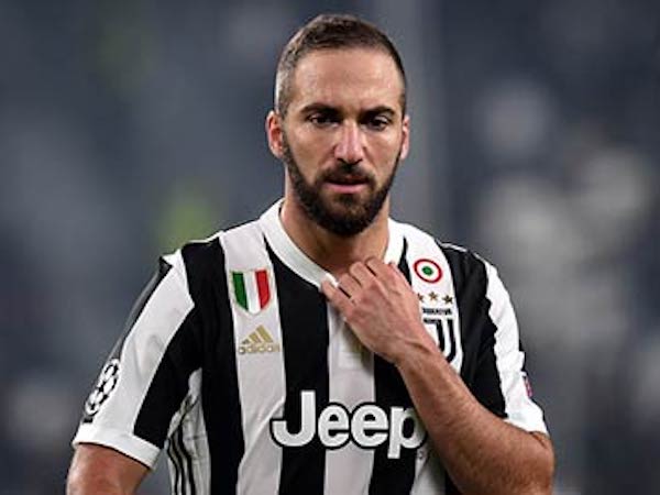 Chuyển nhượng tối 15/7: Đội bóng cũ của Rooney muốn “giải cứu” Higuain từ Juve