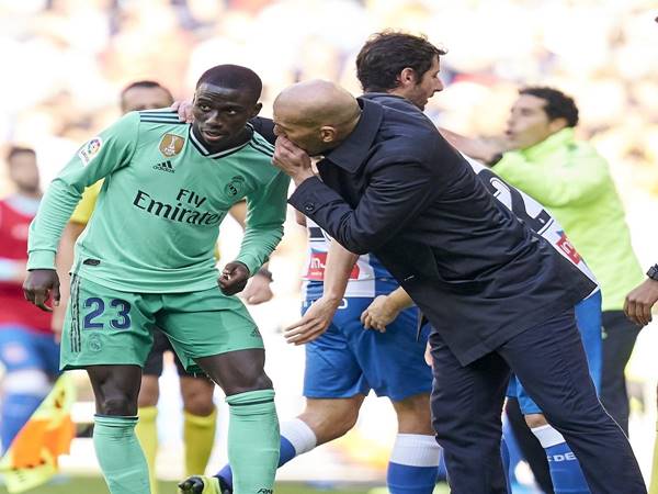 Tin chuyển nhượng 9/12: Zidane muốn chiêu mộ Ferland Mendy đến PSG