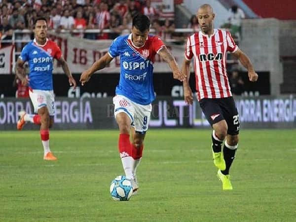 Nhận định Estudiantes vs Everton 17/3