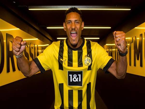 Bóng đá Quốc Tế ngày 1/11: Sebastien Haller trở lại luyện tập