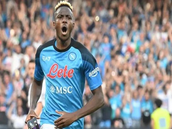 Napoli lại đẩy giá Victor Osimhen